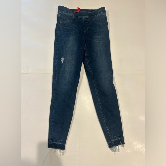 Spanx Pull On Skinny Jeans Women’s Medium Distressed Medium Wash Raw Hem - Picture 1 of 11